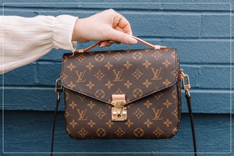 real and fake louis vuitton pictures